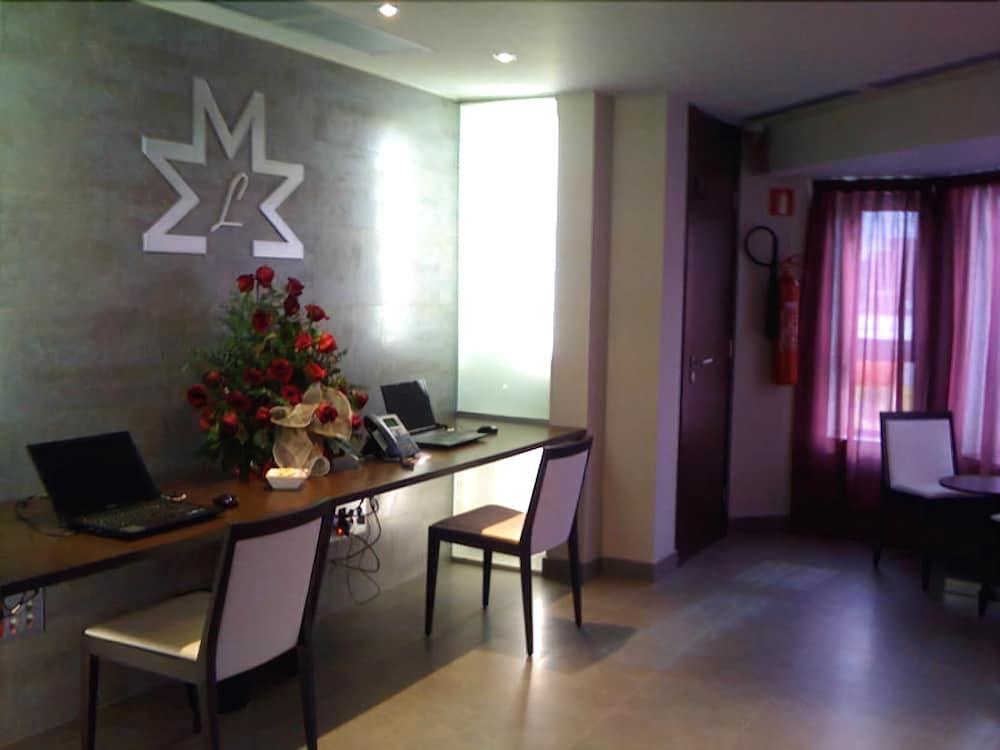 Hotel Madanis Liceo L'Hospitalet de Llobregat Bekvämligheter bild